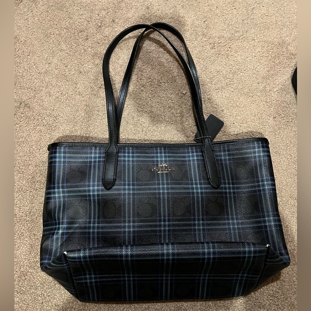 Coach Gallery Tote!